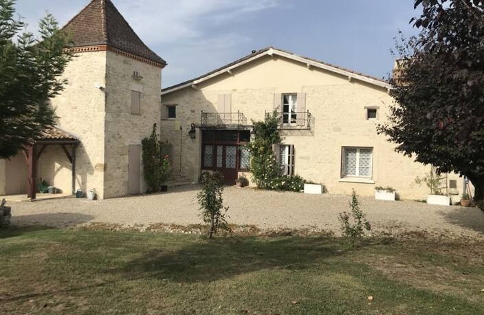 Maison en pierre de 15 pièces principales — photo 3