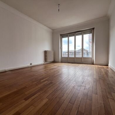 Appartement 4 pièces 112224 €