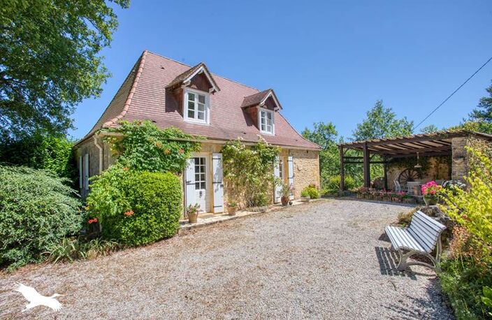 Maison en pierre de 6 pièces principales — photo 2