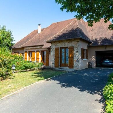 Maison 6 pièces 296520 €