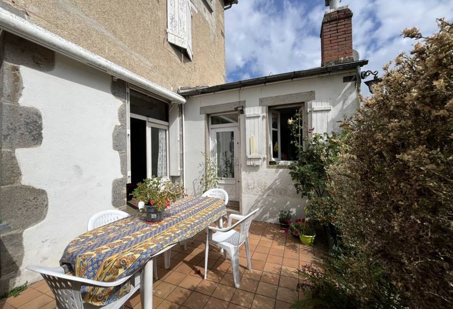 Maison de ville de 7 pièces principales — photo 1