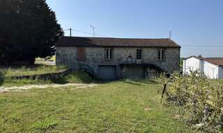 Immeuble   m² à vendre à Sauveterre-de-Guyenne (33540)