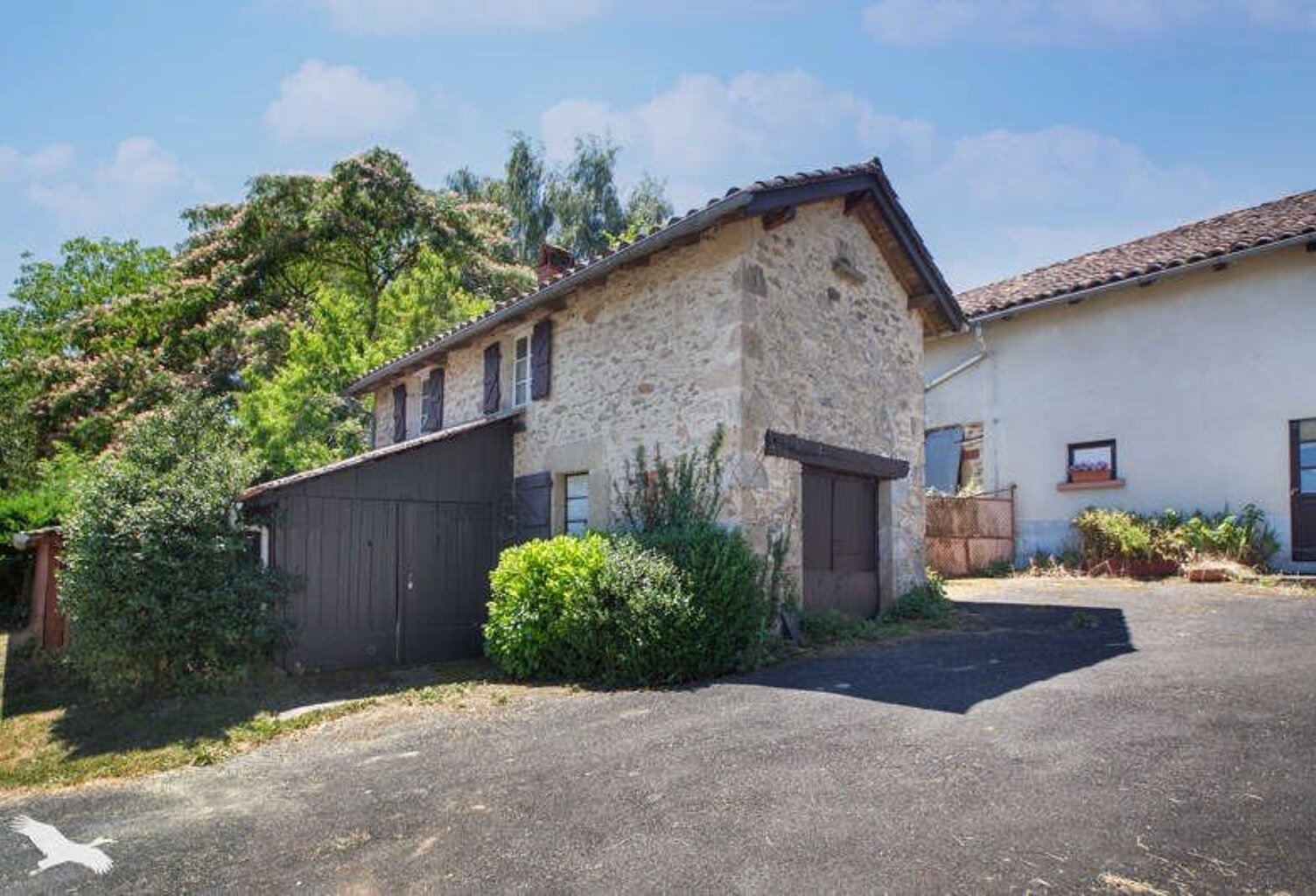 Maison de bourg de 10 pièces principales — photo 1