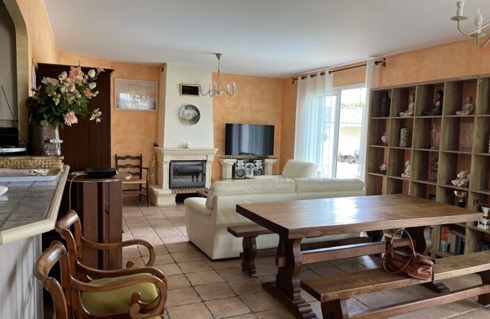 Villa de 5 pièces principales — photo 3