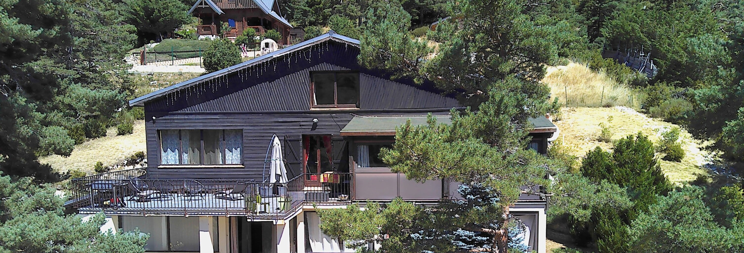 Maison 10 Pièces 200 m² à vendre à Caille (06750)