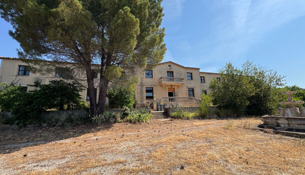 Propri&eacute;t&eacute; 26 pièces  à vendre Signes 83870