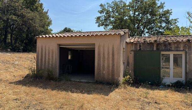 Propri&eacute;t&eacute; 26 pièces  à vendre Signes 83870