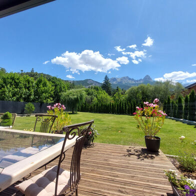 Maison 14 pièces 956800 €