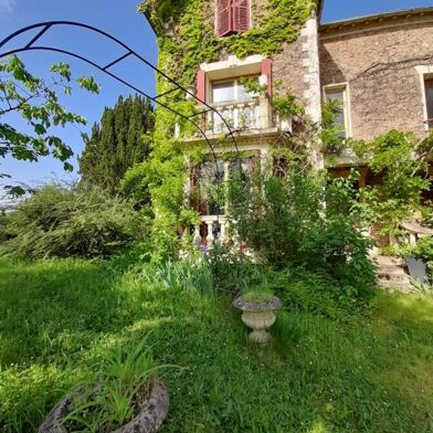 Maison 10 pièces 639000 €