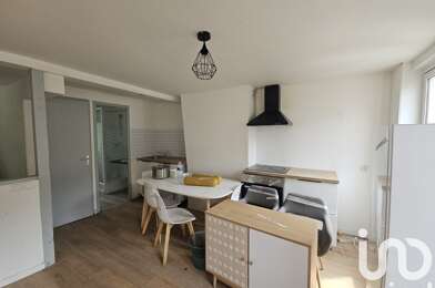 Immeuble  211000 €