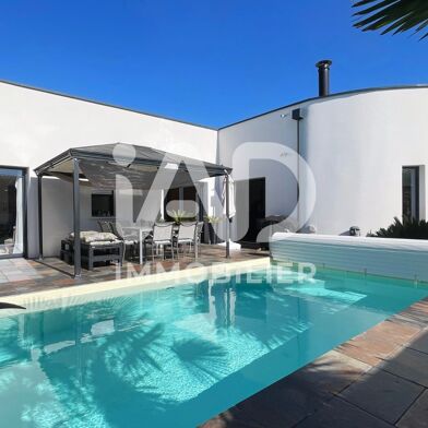 Maison 5 pièces 449000 €