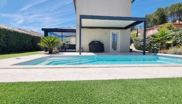 Villa / Maison 5 pièces  à vendre Cuers 83390