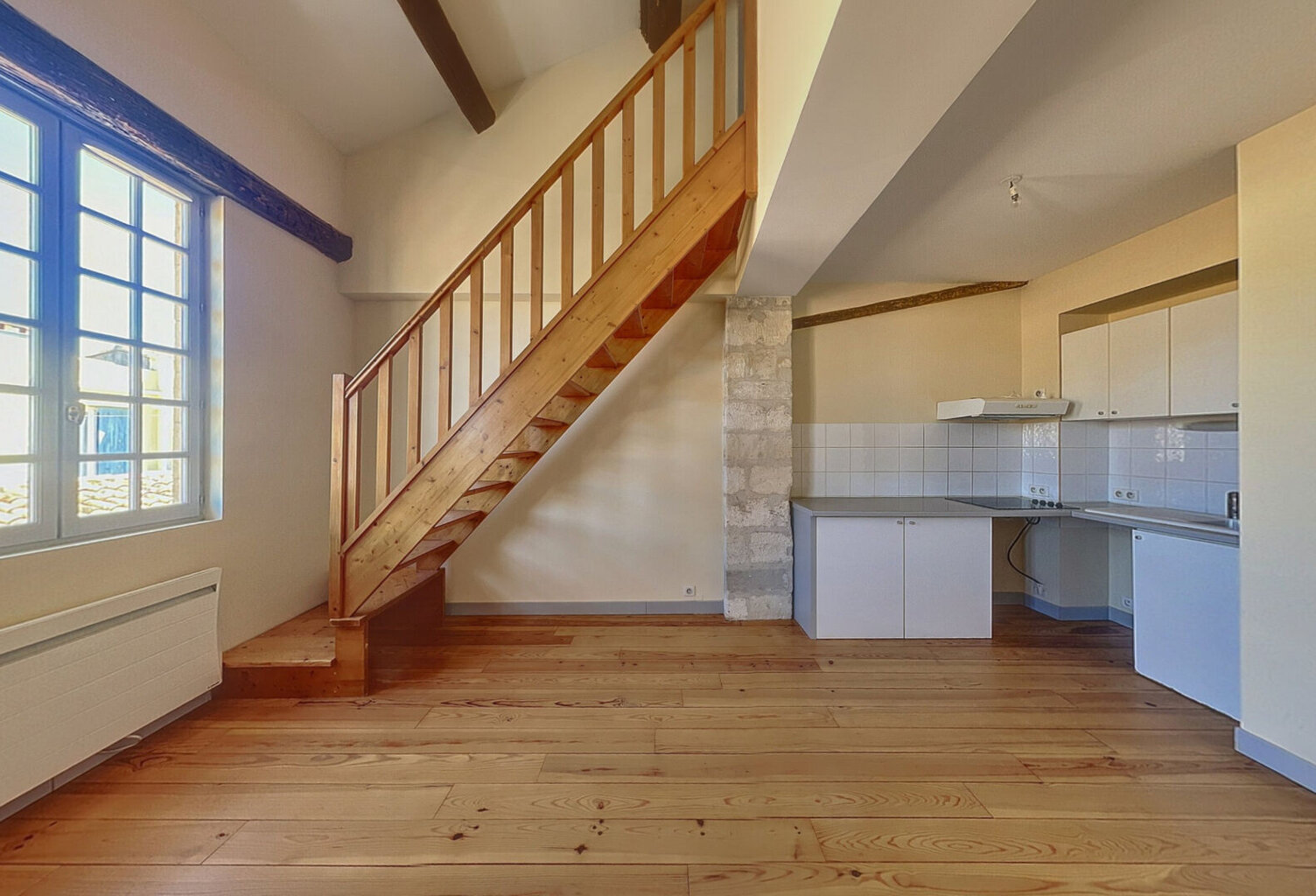 Appartement Avignon 3 pièce(s) 65 m2 ( 81M² AU SOL) — photo 1