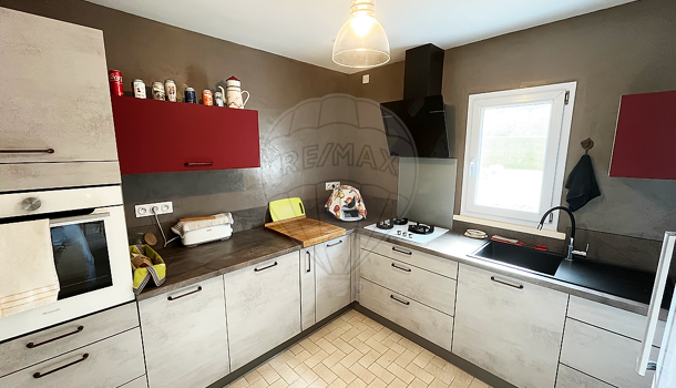 Villa / Maison 6 pièces  à vendre Saint-Romain-de-Benet 17600