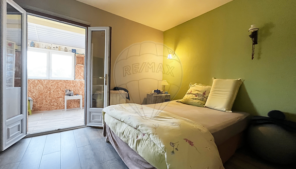 Villa / Maison 6 pièces  à vendre Saint-Romain-de-Benet 17600