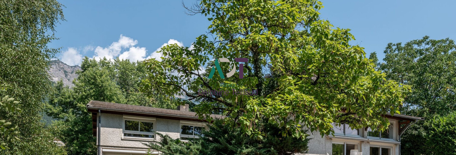 Maison 9 Pièces 286 m² à vendre à Saint-Ismier (38330)