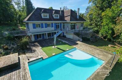 Élégante propriété familiale avec dépendance, terrain, pisci — photo du bien
