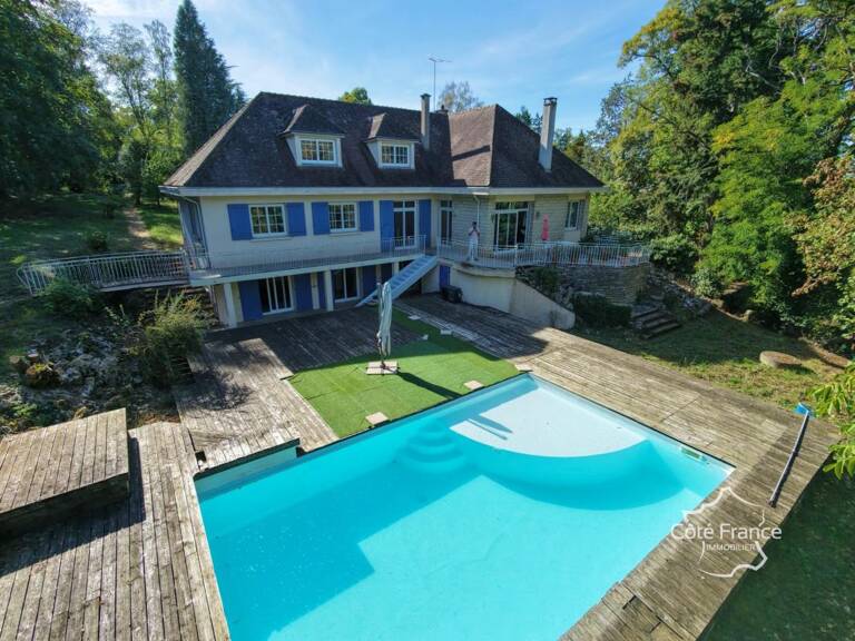 Élégante propriété familiale avec dépendance, terrain, pisci — photo 1