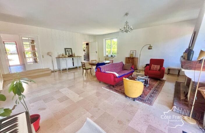 Élégante propriété familiale avec dépendance, terrain, pisci — photo 4