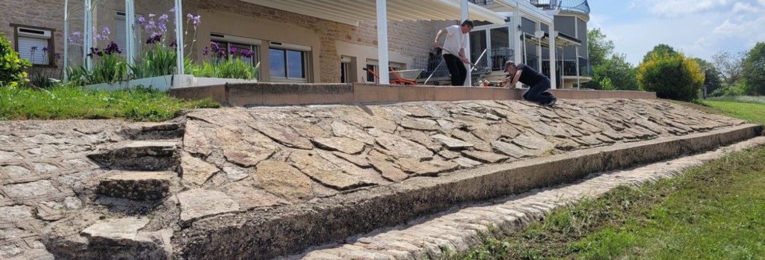 Commerce 10 Pièces 804 m² à vendre à Asnières-sur-Saône (01570)