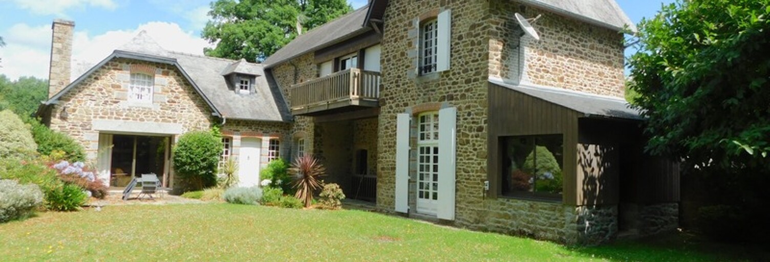 Maison 9 Pièces 230 m² à vendre à Fougères (35300)