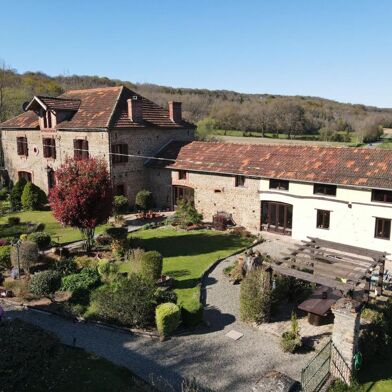 Maison 12 pièces 672750 €