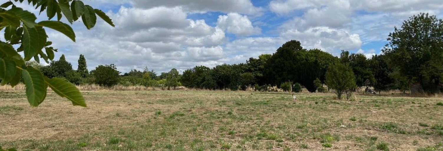 Terrain  1483 m² à vendre à Pont-l'Abbé-d'Arnoult (17250)