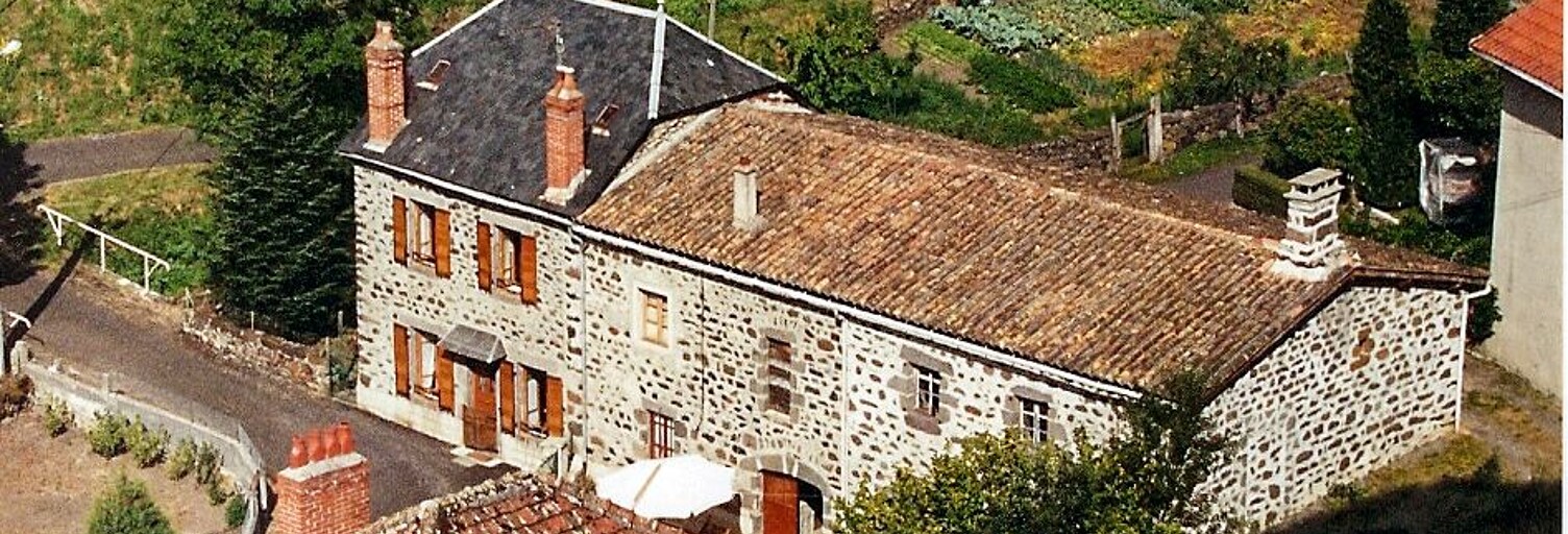 Maison 5 Pièces 100 m² à vendre à Andelat (15100)