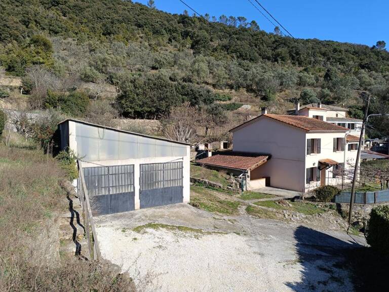 Maison familiale (152 m²) de 5 chambres – Vue dégagée + Grand potentiel — photo 1