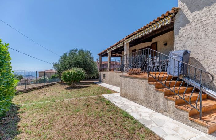 Maison 4 pièces - NICE St Pancrace-Pessicart - Vue mer et collin — photo 2