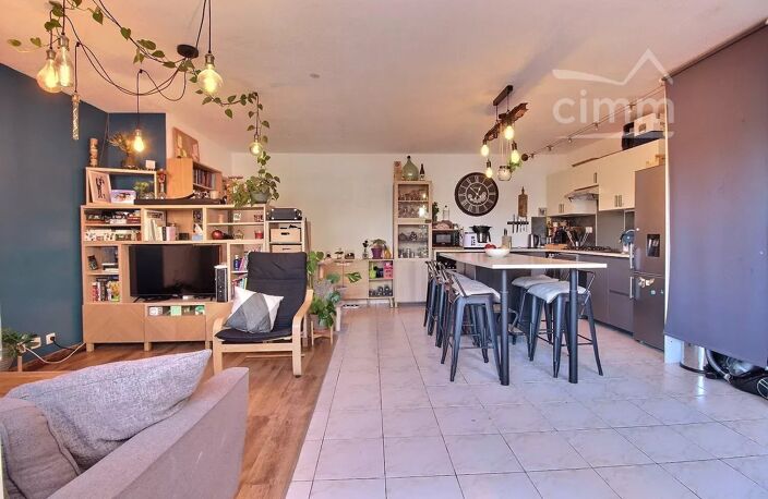 T3 66 M² - DEUX PARKINGS, PISCINE ET TENNIS — photo 3