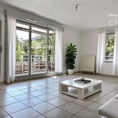 Appartement 4 pièces 294000 €
