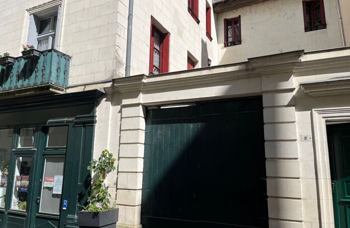 Loches - Proche de la Cité Royale - Appartement T3 — photo 2