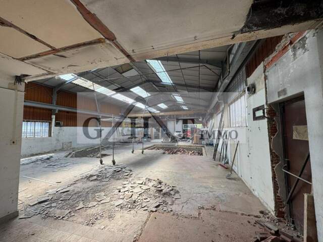 BATIMENT INDEPENDANT a vendre a Chennevière-sur-Marnes 510m2 — photo du bien