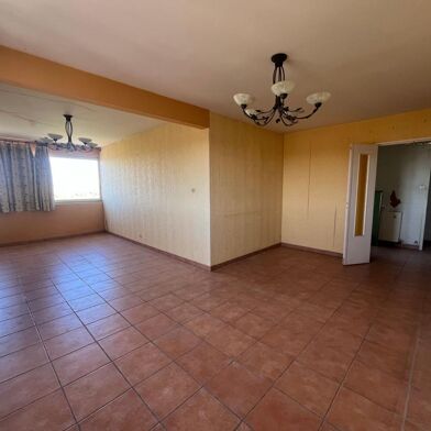 Appartement 3 pièces 82000 €