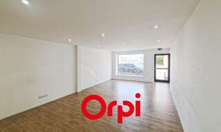 Local industriel   m² à louer à La Seyne-sur-Mer (83500)