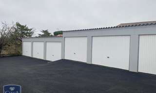 Garage   m² à louer à Niort (79000)