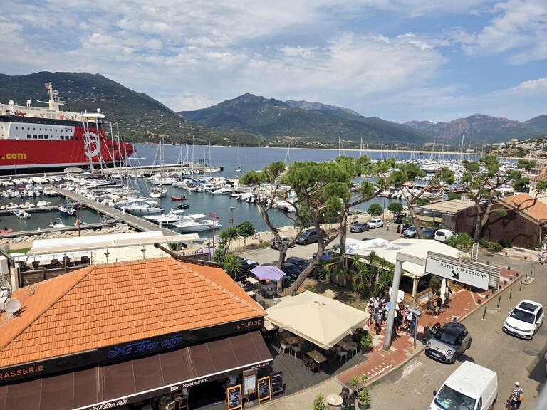 T3 en duplex sur le port de Propriano   Vue marina et golfe — photo 1