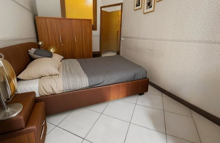 Nice Centre – T2 traversant avec balcon – Idéal Investissement - Faibles charges ! — photo 3