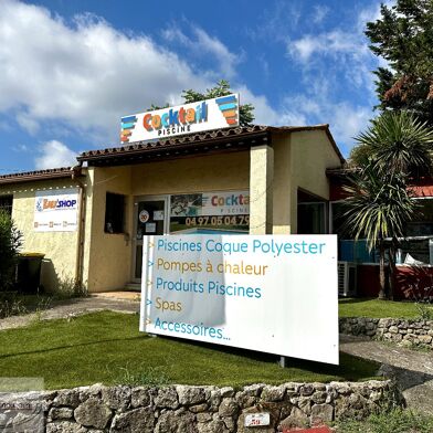 Commerce 3 pièces 367000 €