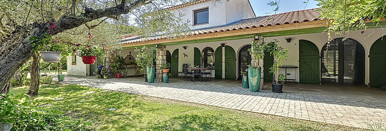 Maison 6 Pièces 260 m² à vendre à Roquebrune-sur-Argens (83520)