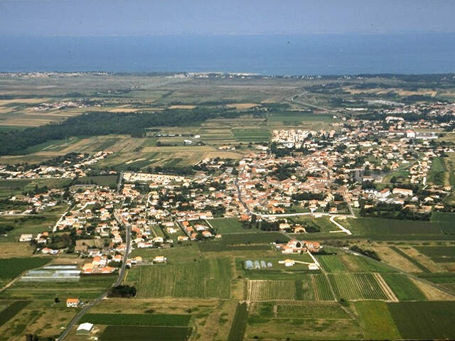 Terrain Saint Georges d Oleron 700 m² — photo du bien