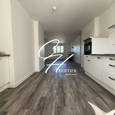 Appartement 5 pièces 1440 €