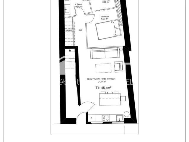 appartement plateau à rénover entièrement dans maison de ville idéal investisseur — photo du bien