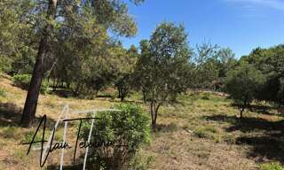 Terrain  1019 m² à vendre à Taradeau (83460)