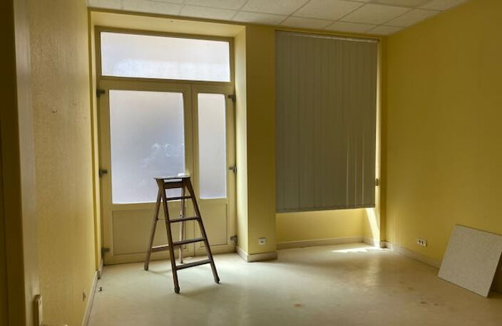 LOCAL COMMERCIAL CENTRE VILLE 70 M2. — photo 2