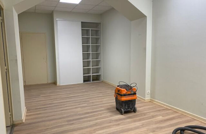 LOCAL COMMERCIAL CENTRE VILLE 70 M2. — photo 4
