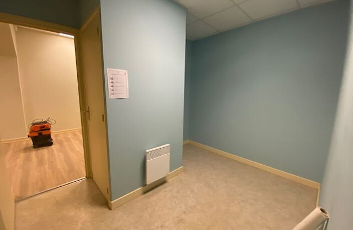 LOCAL COMMERCIAL CENTRE VILLE 70 M2. — photo 5