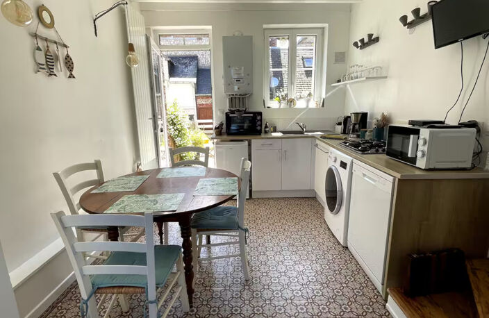 ETRETAT à 2 pas de la mer, jolie maison rénovée en briques et silex avec cour et dépendance — photo 3