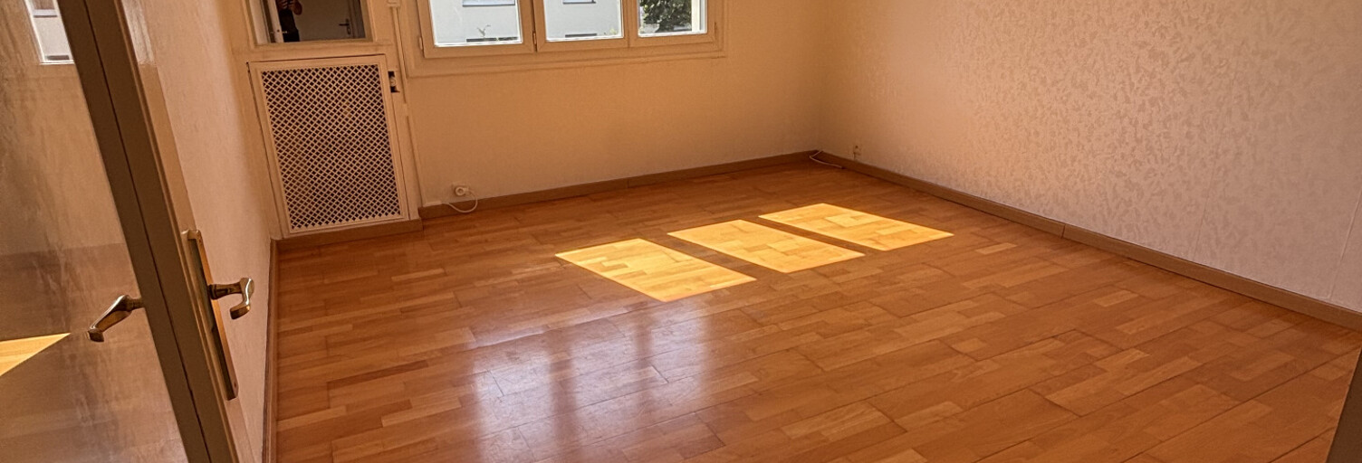 Appartement 2 Pièces 54 m² à vendre à Sainte-Geneviève-des-Bois (91700)